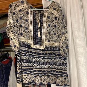 Plus size- I’m selling a easy, breezy summer/fall/spring blouse.